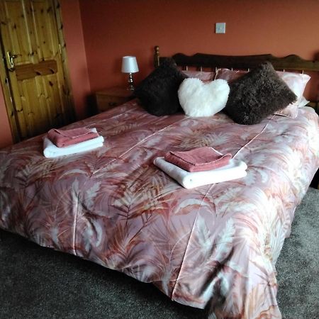 Warm And Welcoming Family Home Ballinrobe Esterno foto