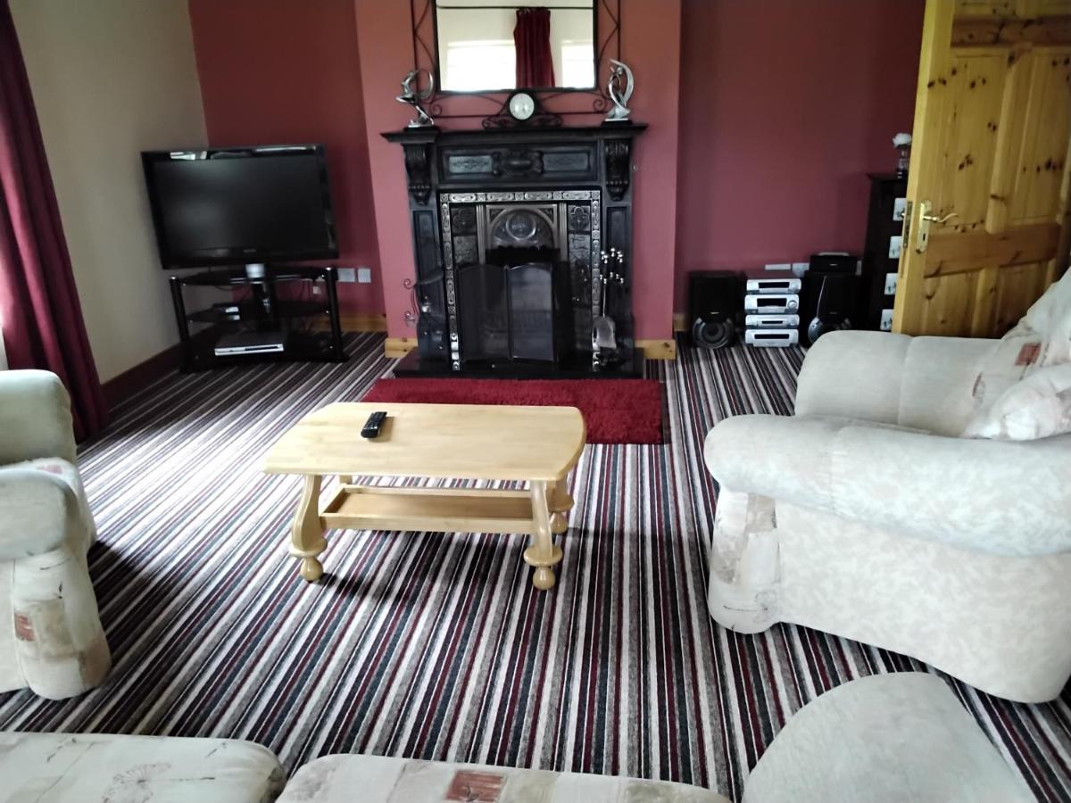 Warm And Welcoming Family Home Ballinrobe Esterno foto